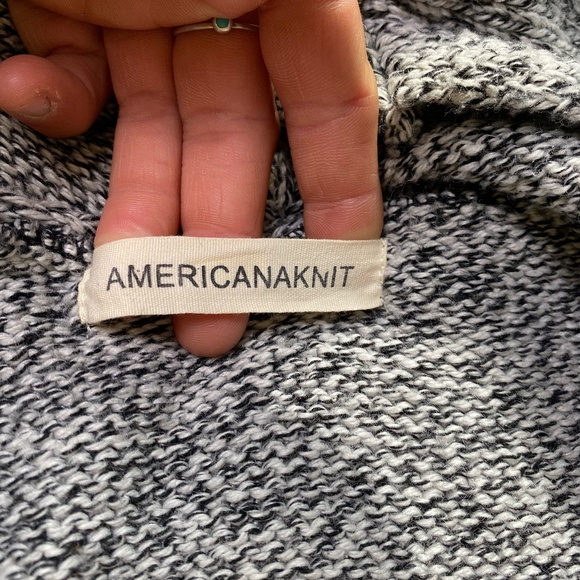 Americana Women's Long Cardigan Hooded Button Up Long Sleeve Sweater Size M/L - Picture 4 of 10